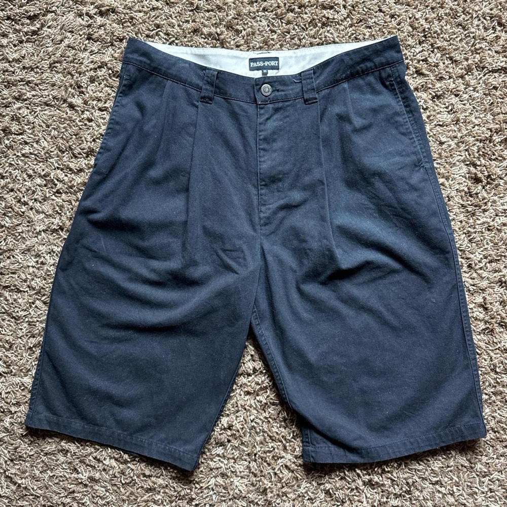Men’s Passport Pleated Shorts